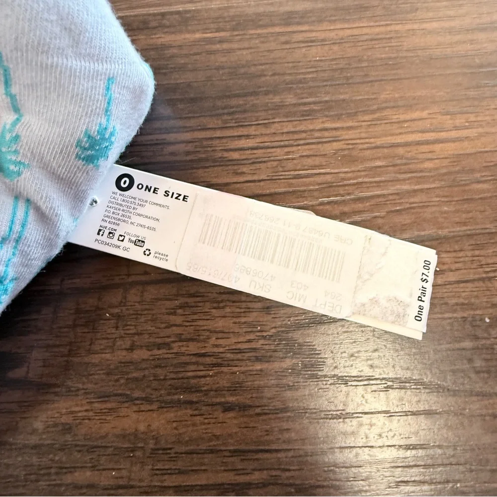 NWT HUE LIGHT BLUE TURQUOISE PALM TREE CREW SOCKS